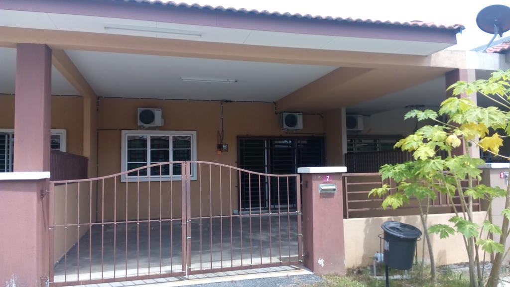Taiping Valuable Homestay Bagian luar foto